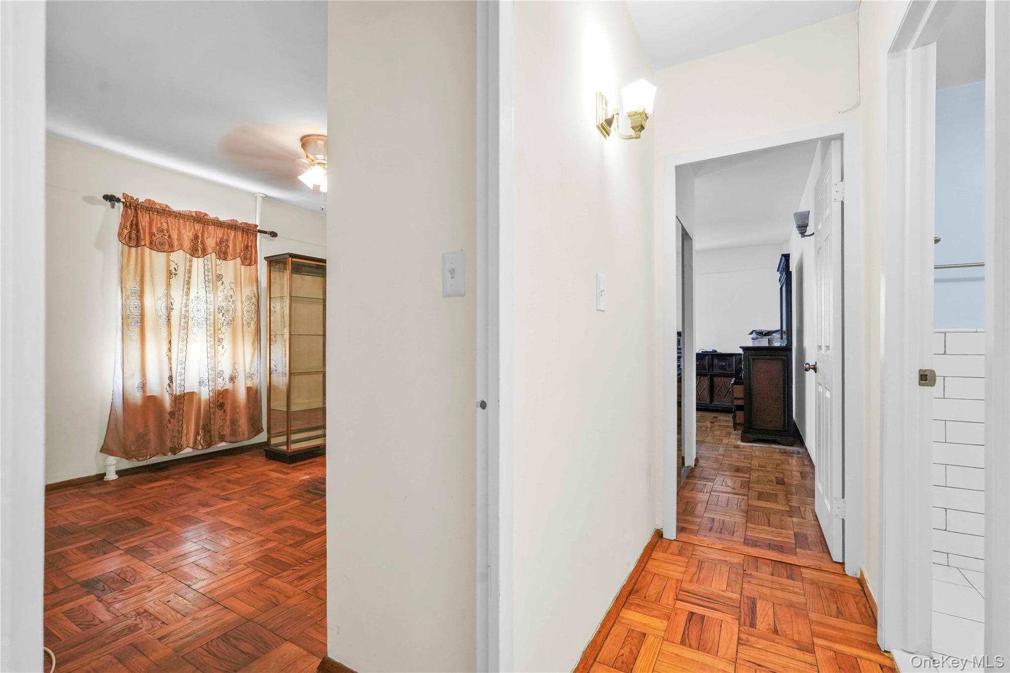 6 Fordham Hill Oval 11g Property Photo 17