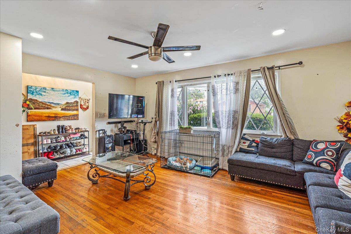 14426 229th Street Property Photo 4
