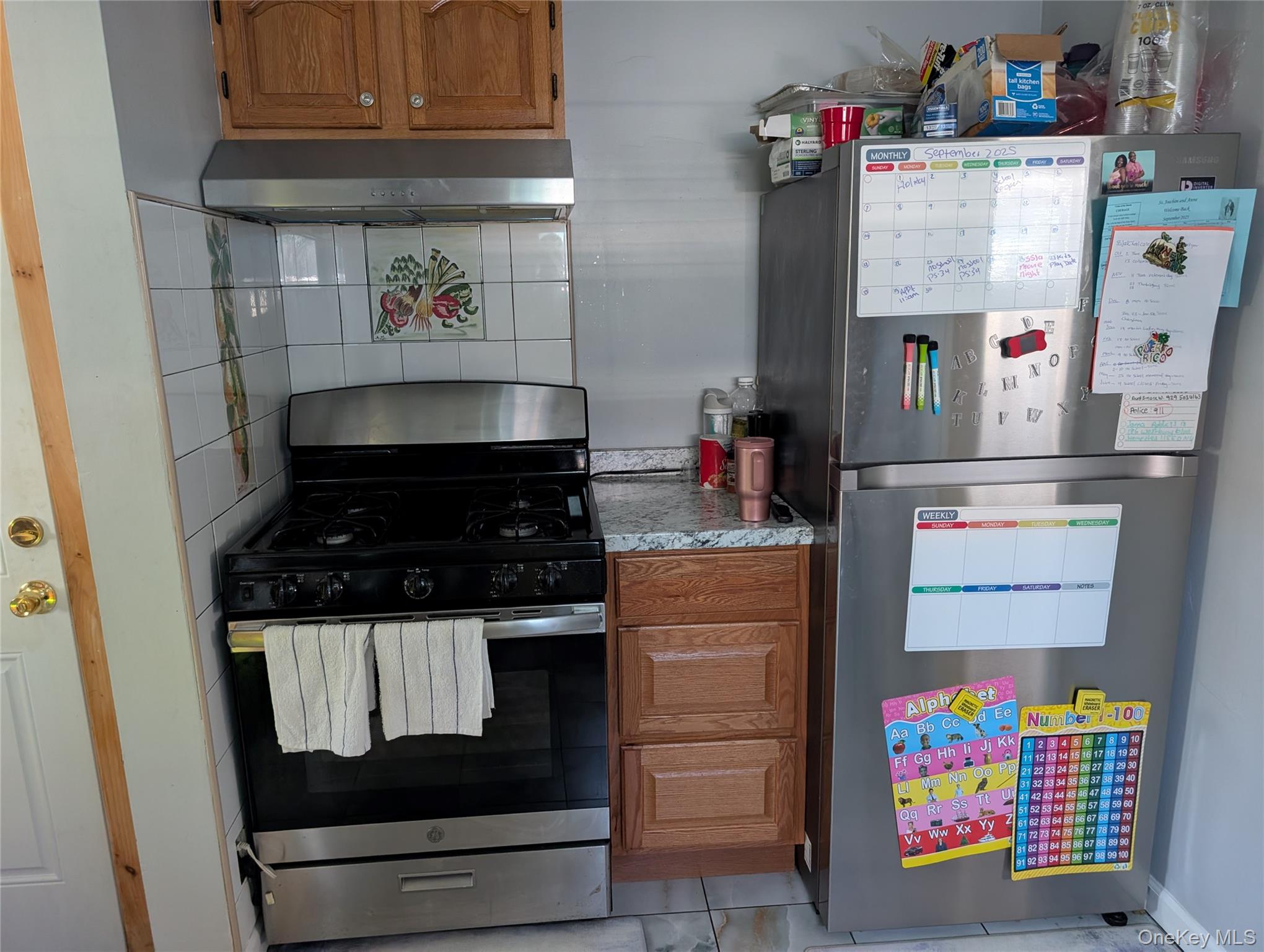 186 Westbury Boulevard Property Photo 2
