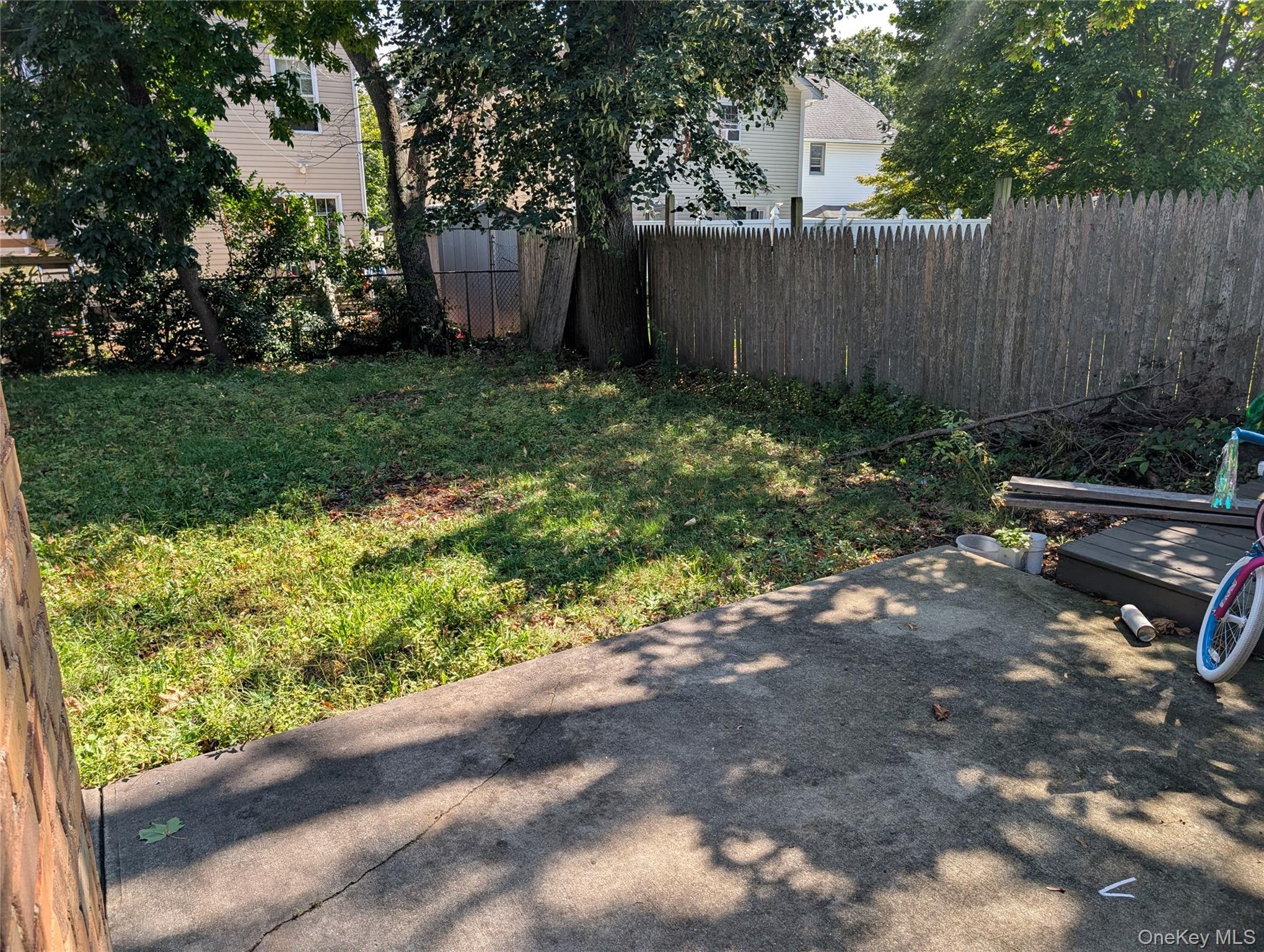 186 Westbury Boulevard Property Photo 9