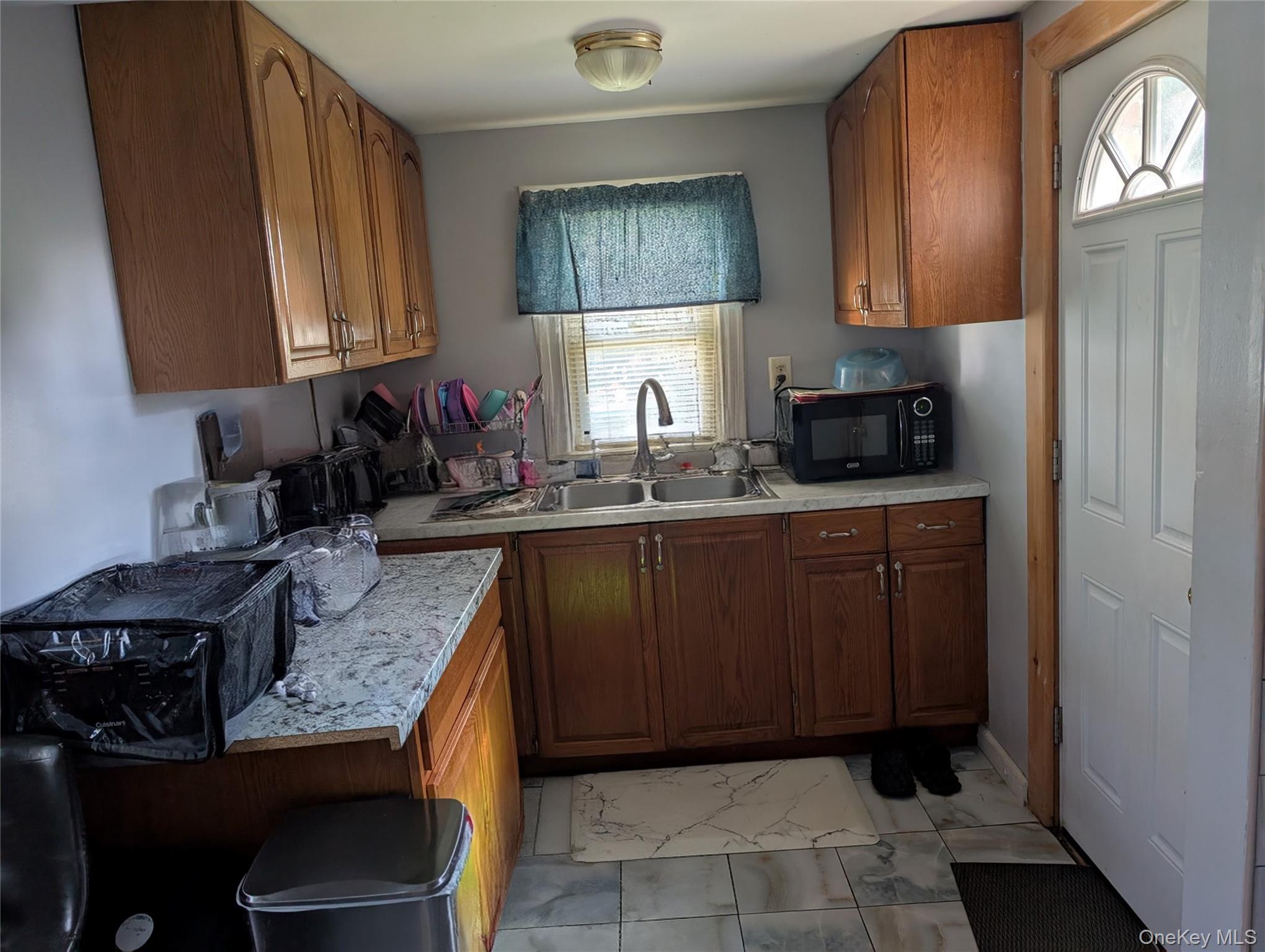 186 Westbury Boulevard Property Photo 26