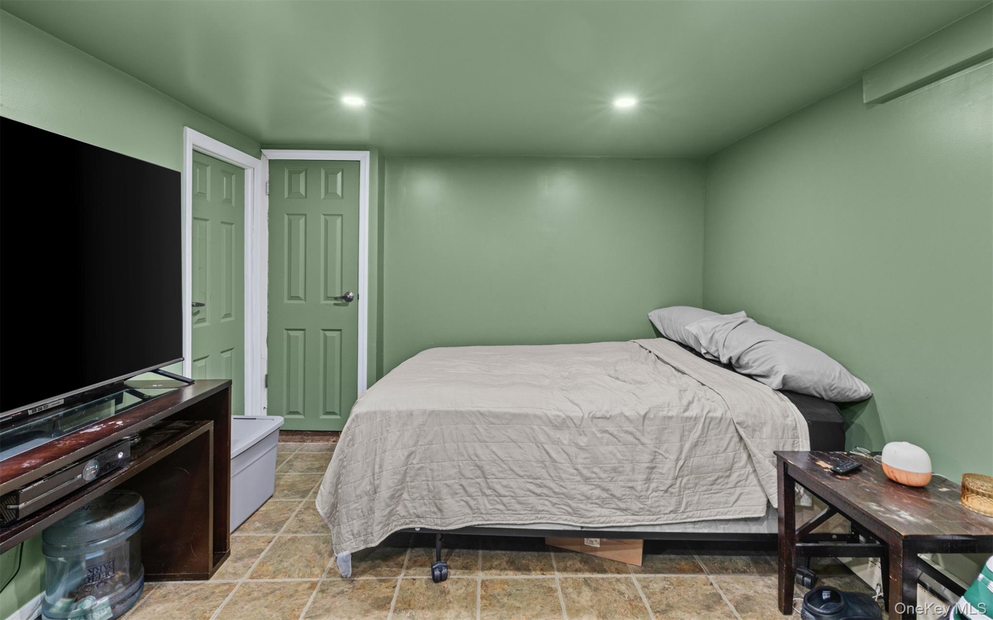 47 Alden Avenue Property Photo 27