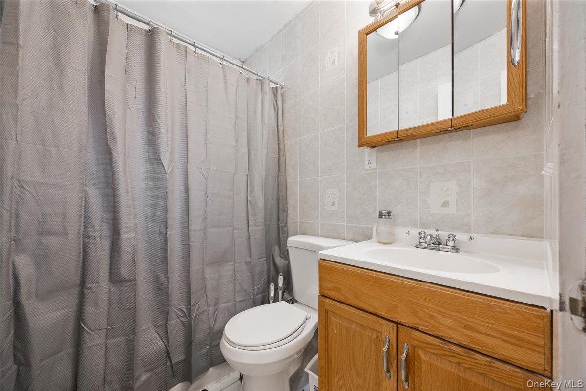 398 E Main Street Property Photo 15