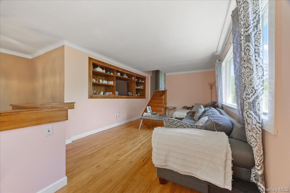 398 E Main Street Property Photo 18