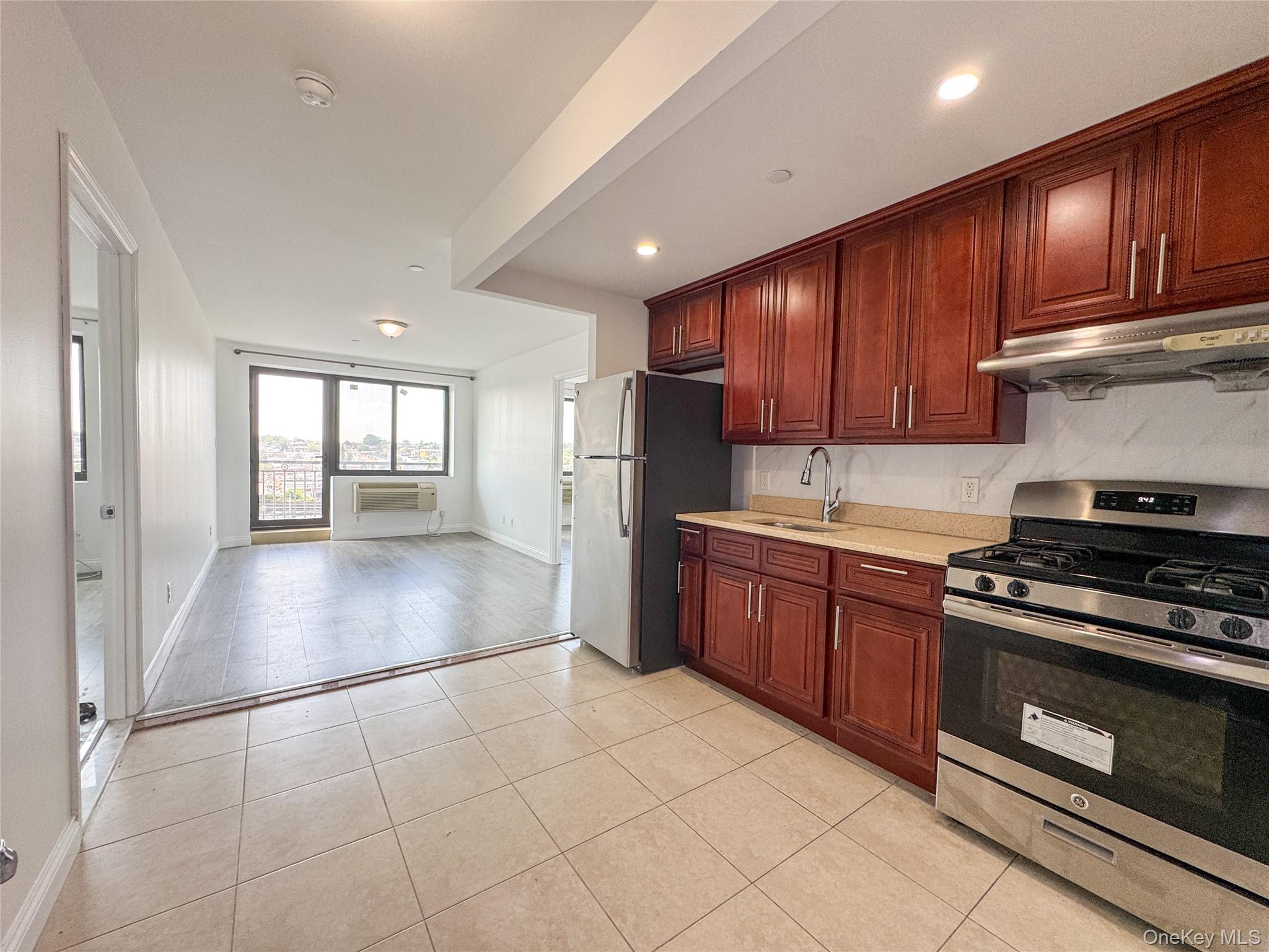 70-26 Queens Blvd Property Photo 1
