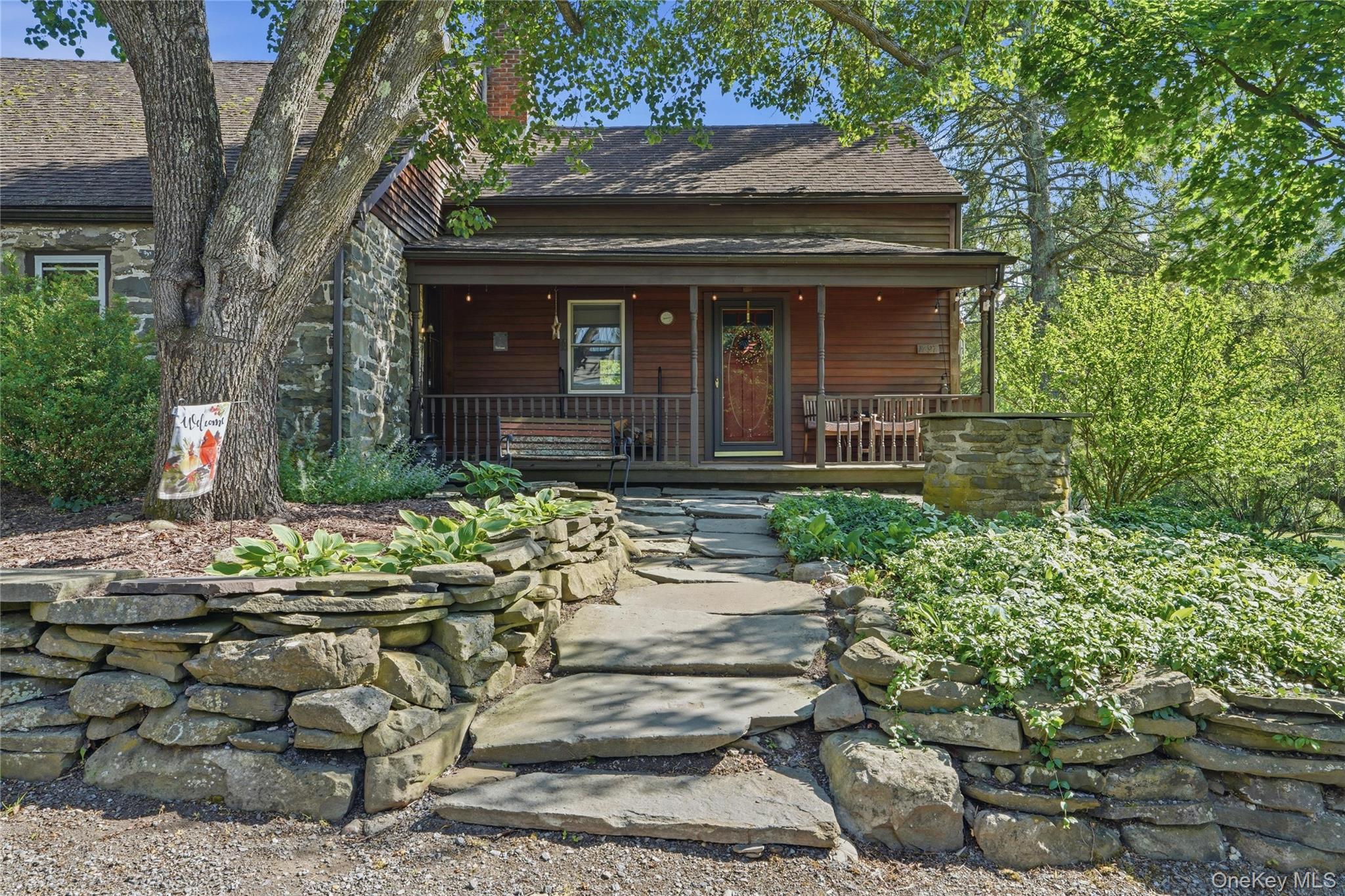 442 S Ohioville Road Property Photo 2