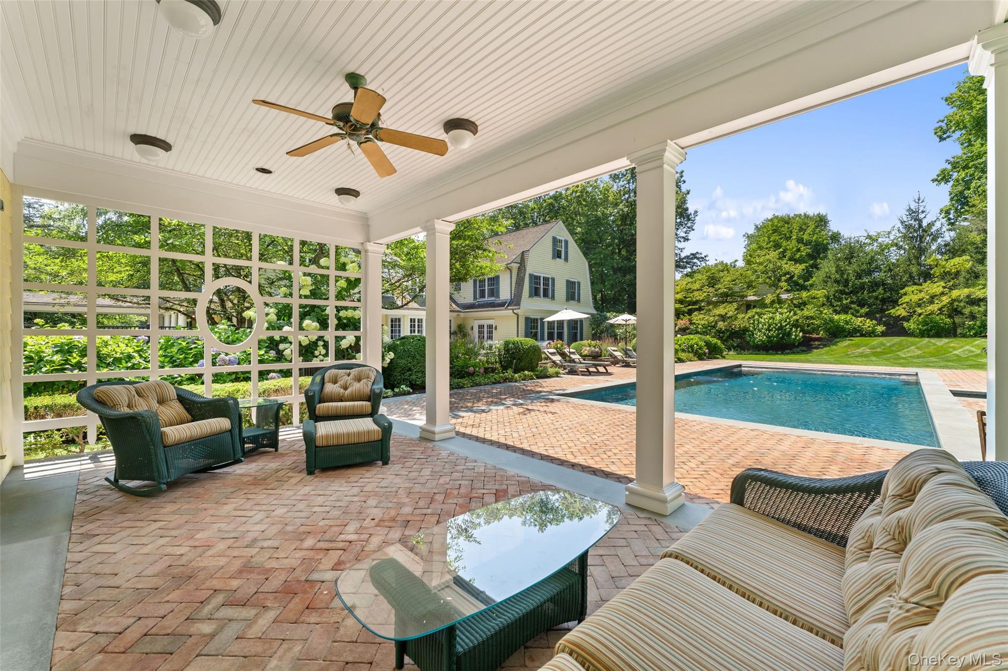65 Garden Road Property Photo 4