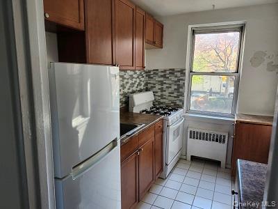 485 Bronx River B15 Property Photo 5
