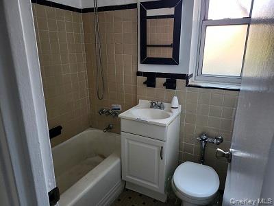 485 Bronx River B15 Property Photo 6