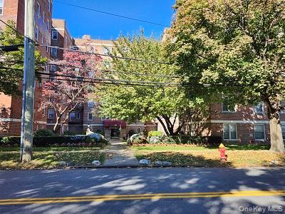 485 Bronx River B15 Property Photo 8