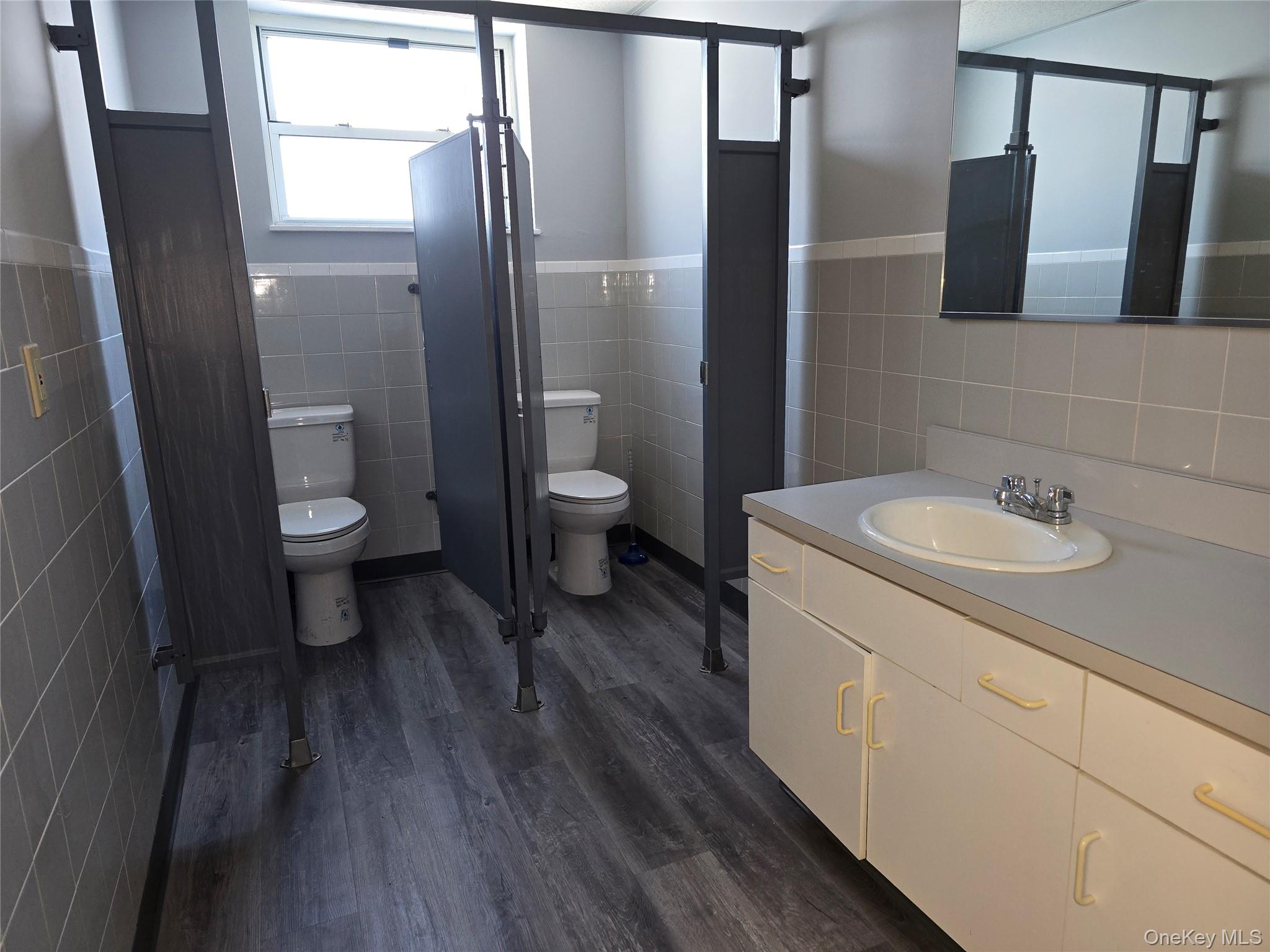 171 Deer Park Avenue 3 Property Photo 11