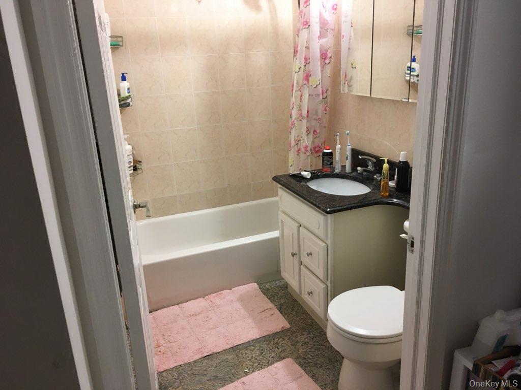 8523 Broadway 9b Property Photo 3