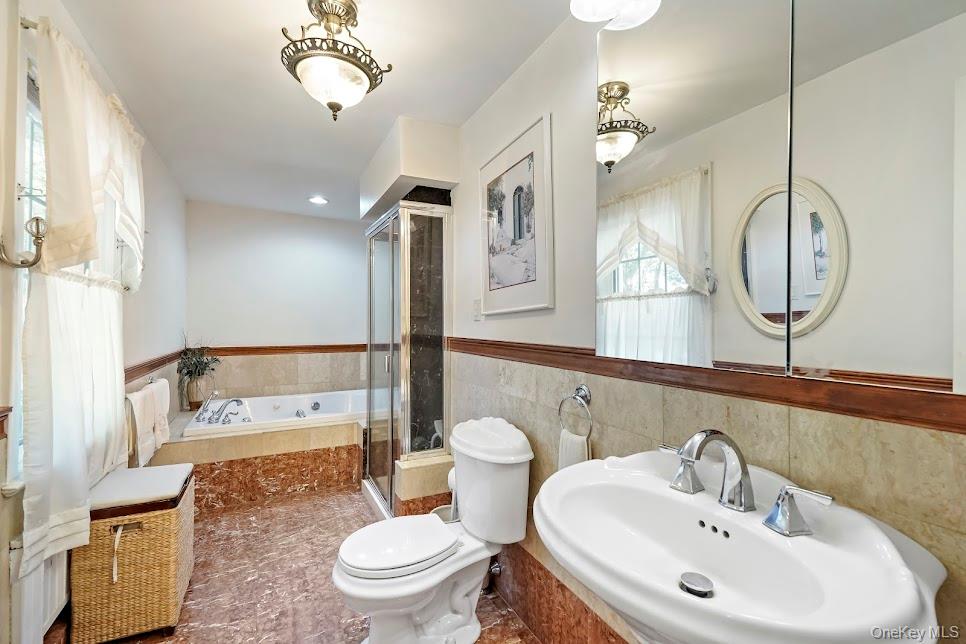 32 Parkway Circle Property Photo 14