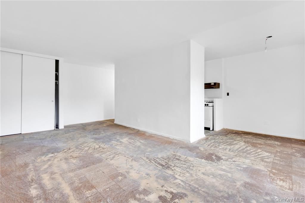 2928 W 5th Street 2c Property Photo 6