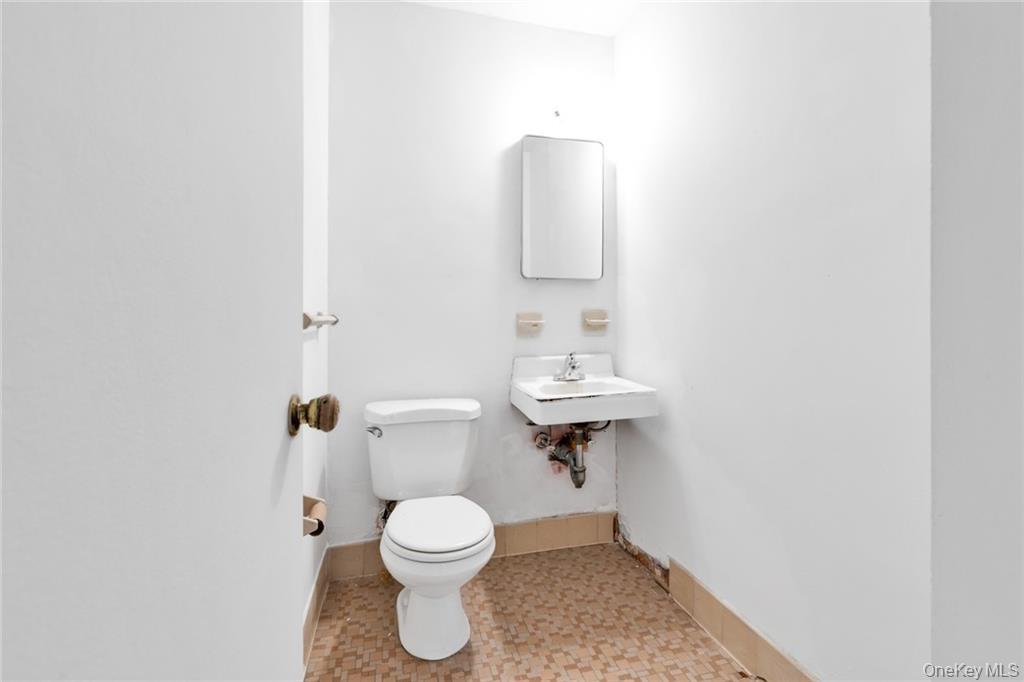 2928 W 5th Street 2c Property Photo 15