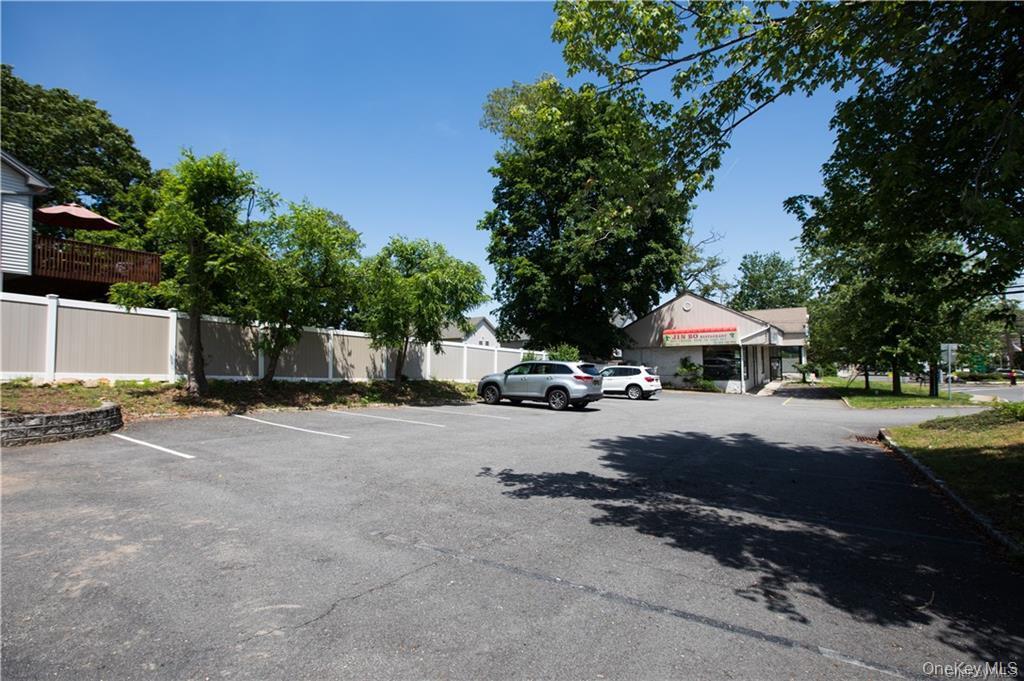 2 Suffern Lane Property Photo 13