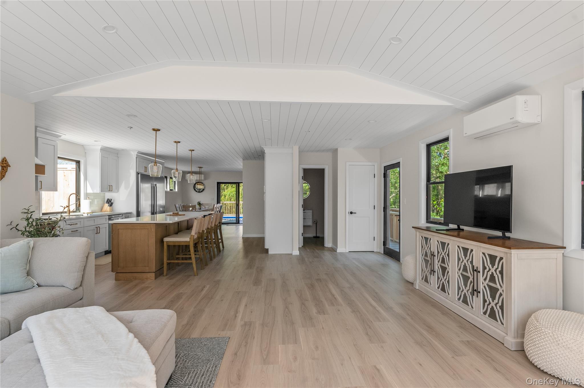 108 Ocean Road Property Photo 3