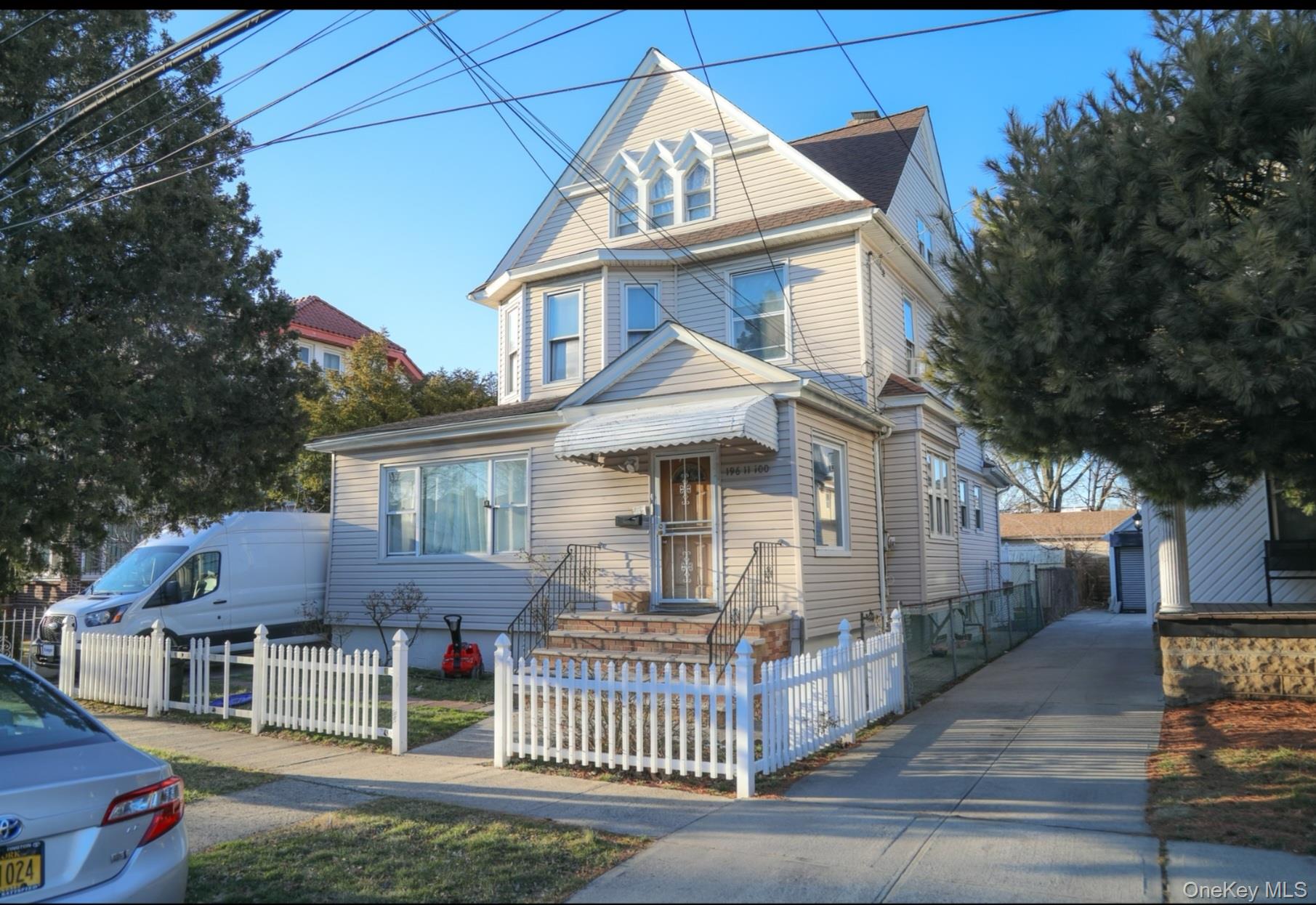 19611 100th Avenue Property Photo 1