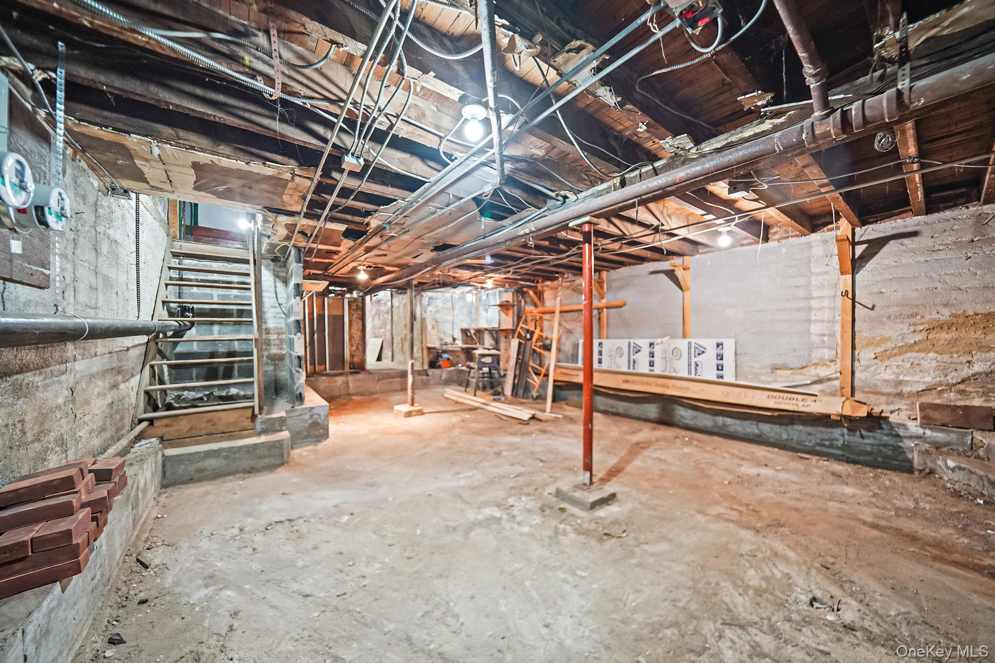 201-07 Linden Boulevard Property Photo 23