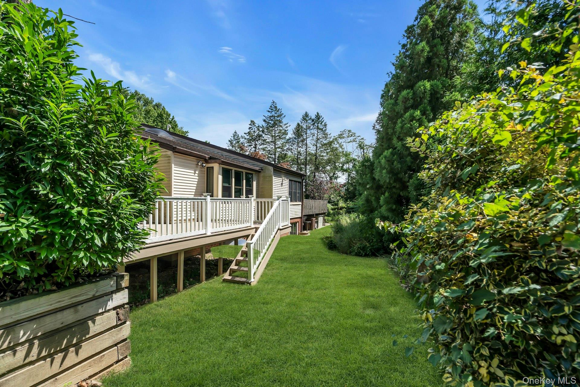 211 Hornbill Drive Property Photo 24