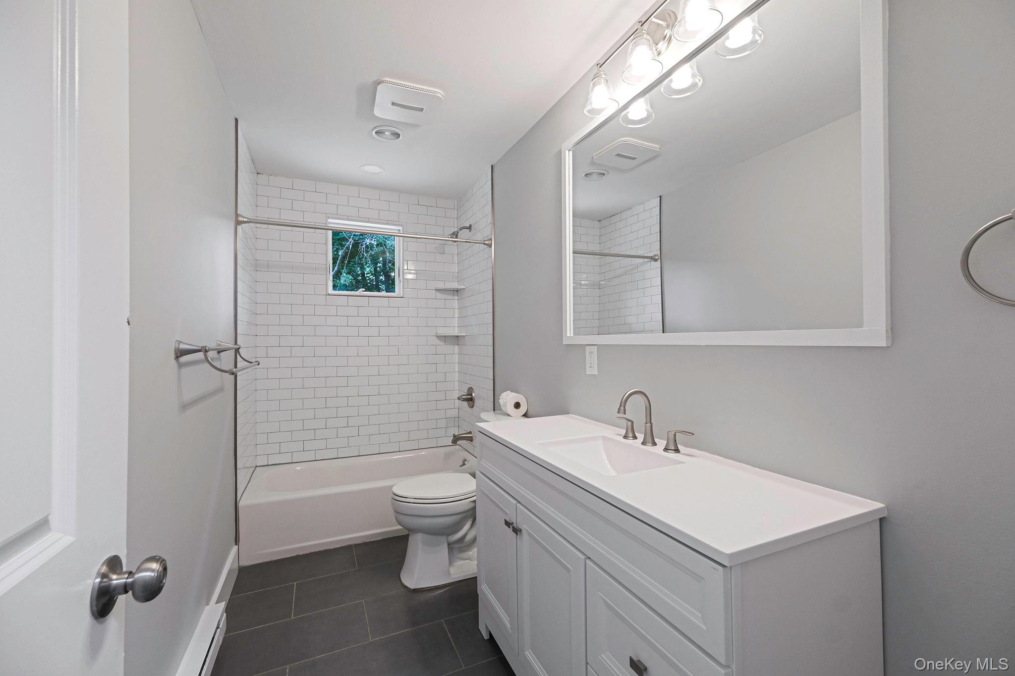 267 Accabonac Road Property Photo 25