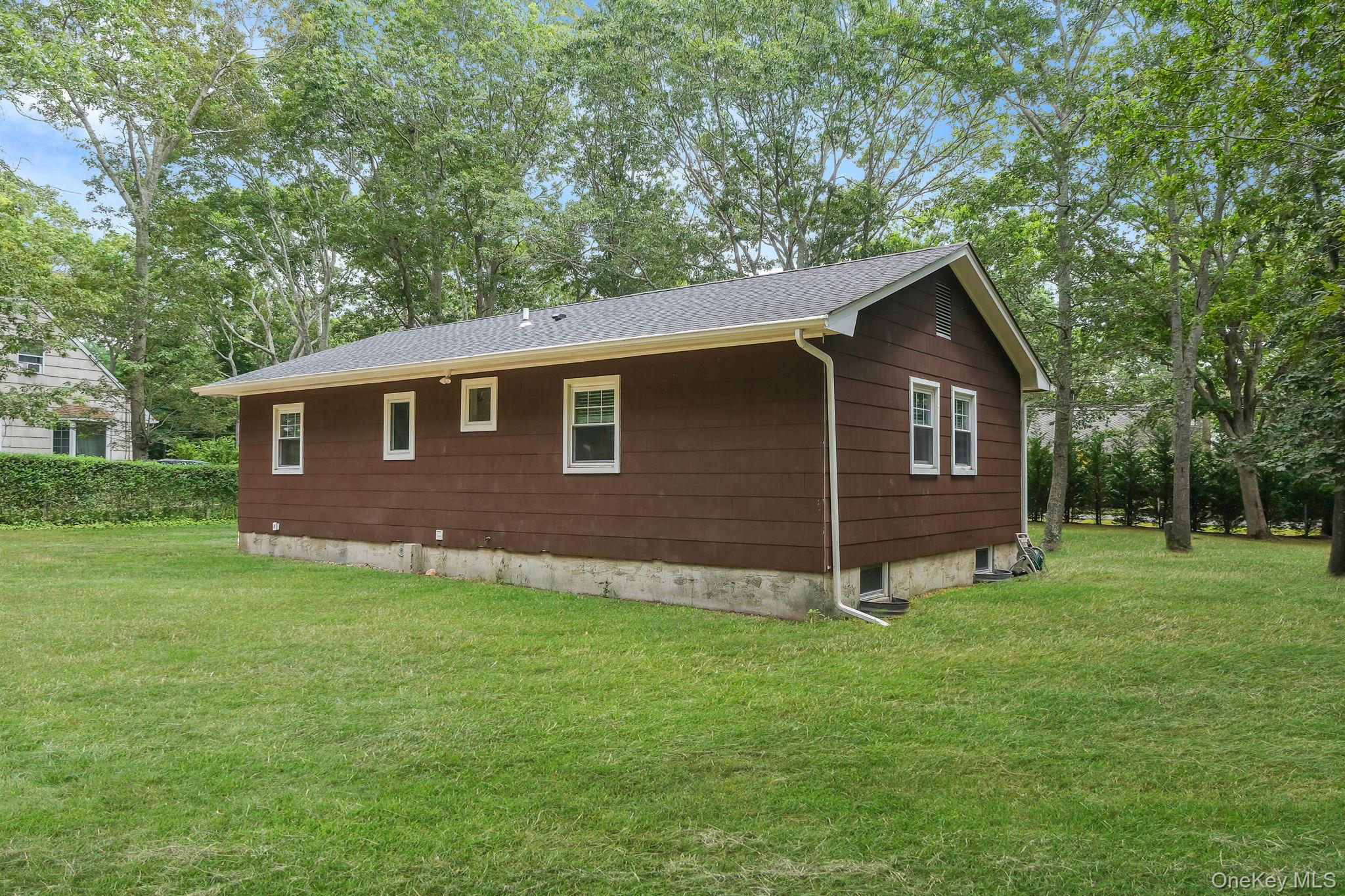 267 Accabonac Road Property Photo 35