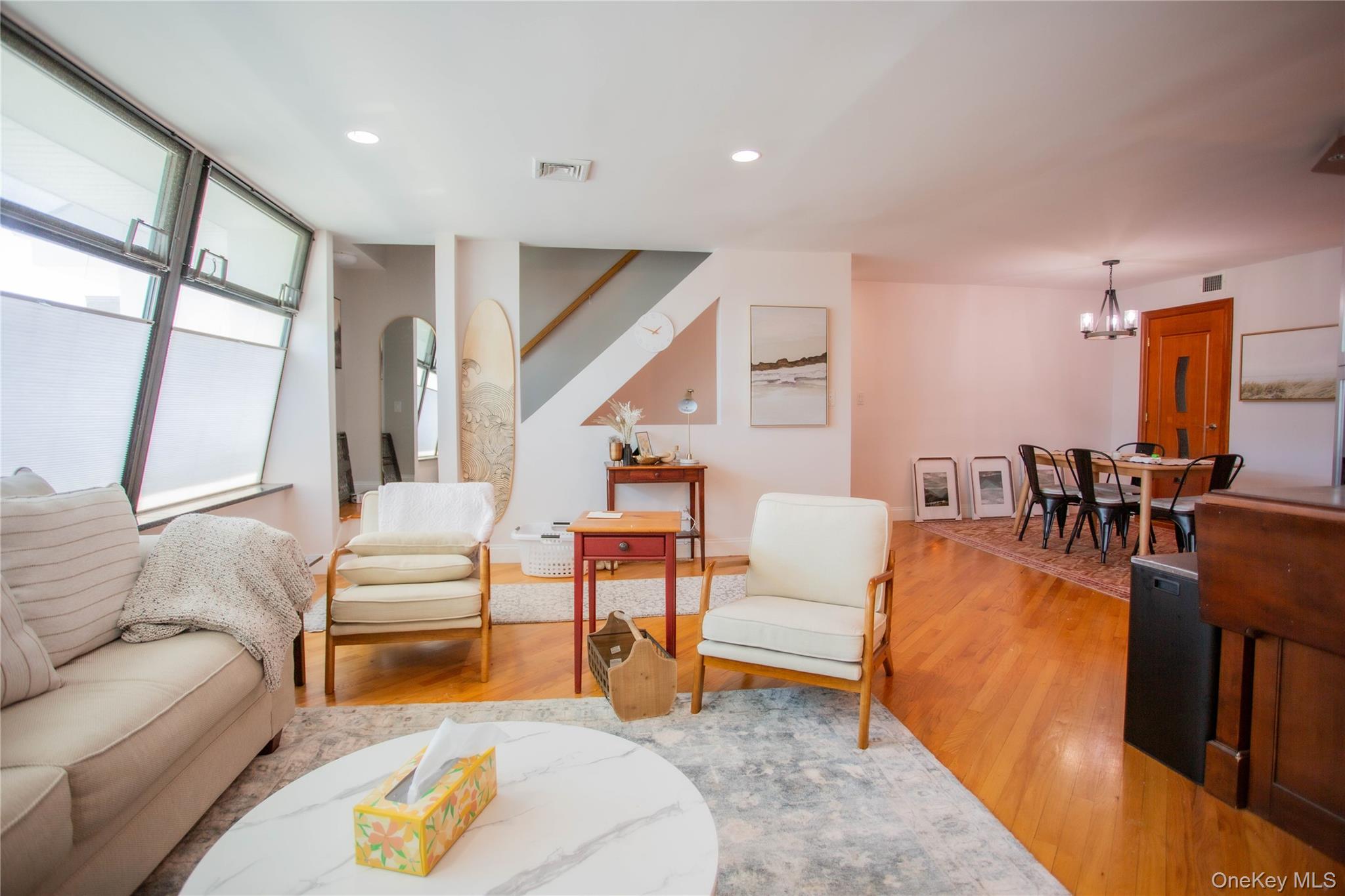 521 W Broadway B Property Photo 11