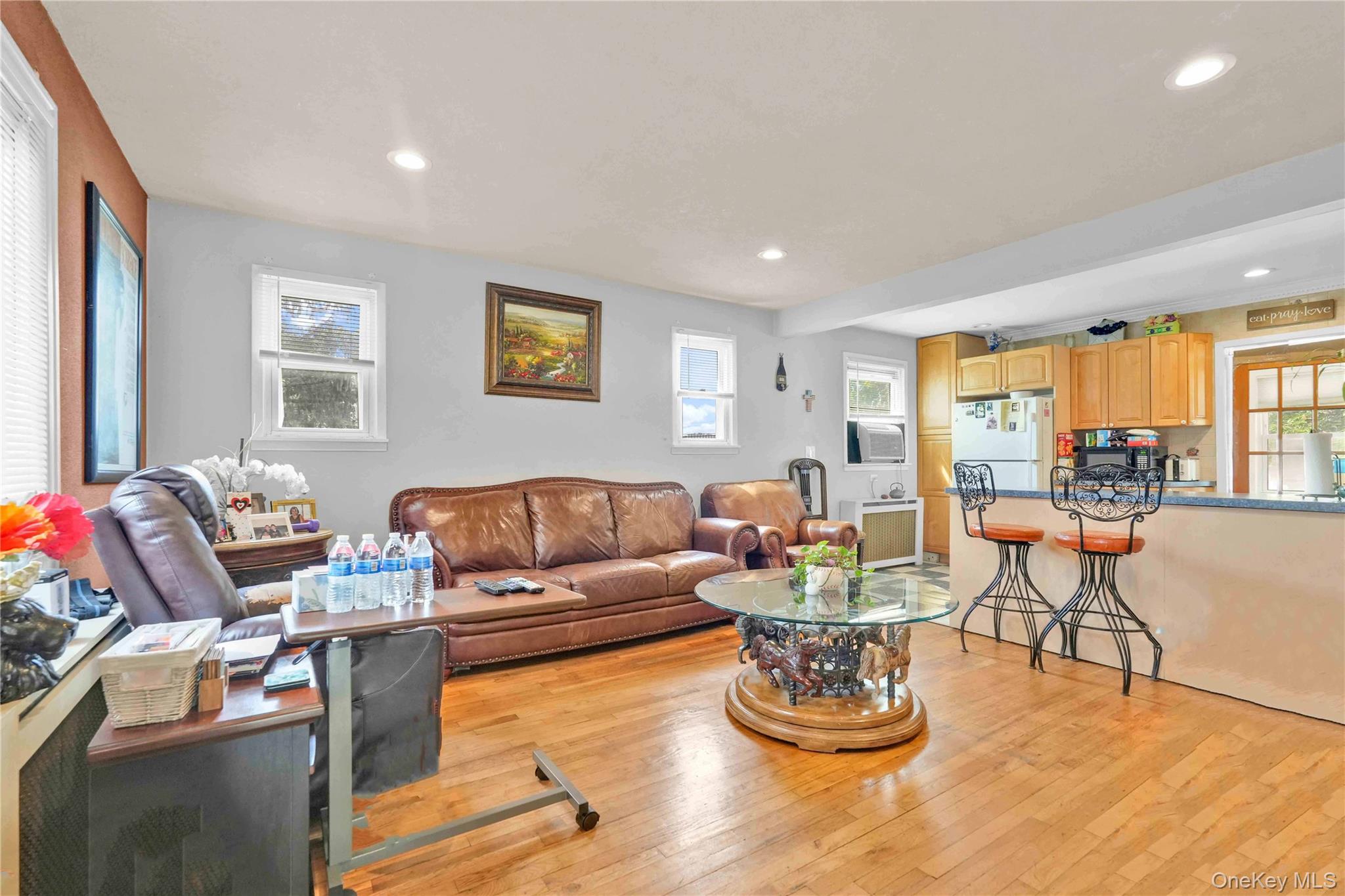 2347 Roosevelt Avenue Property Photo 5