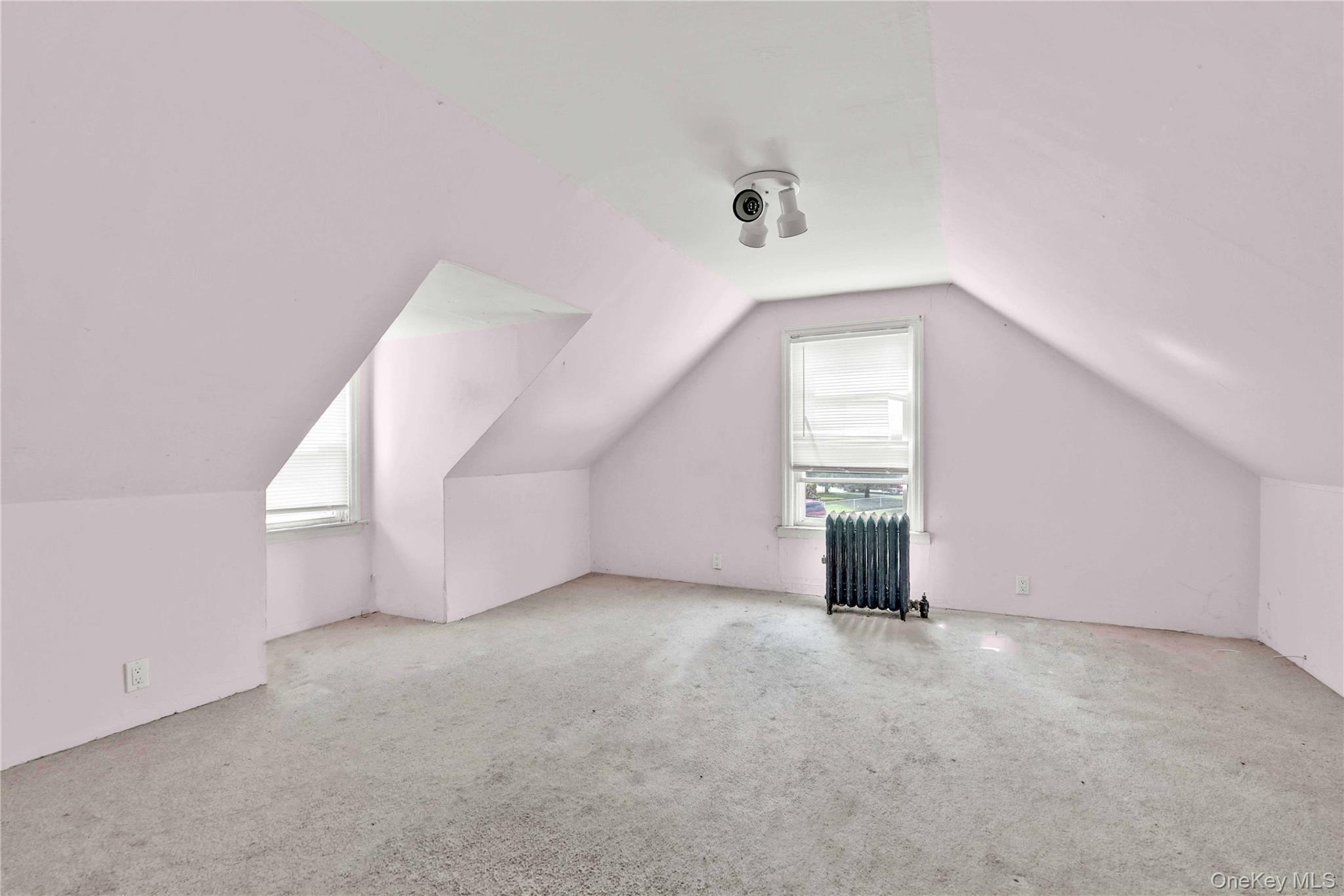 2347 Roosevelt Avenue Property Photo 13