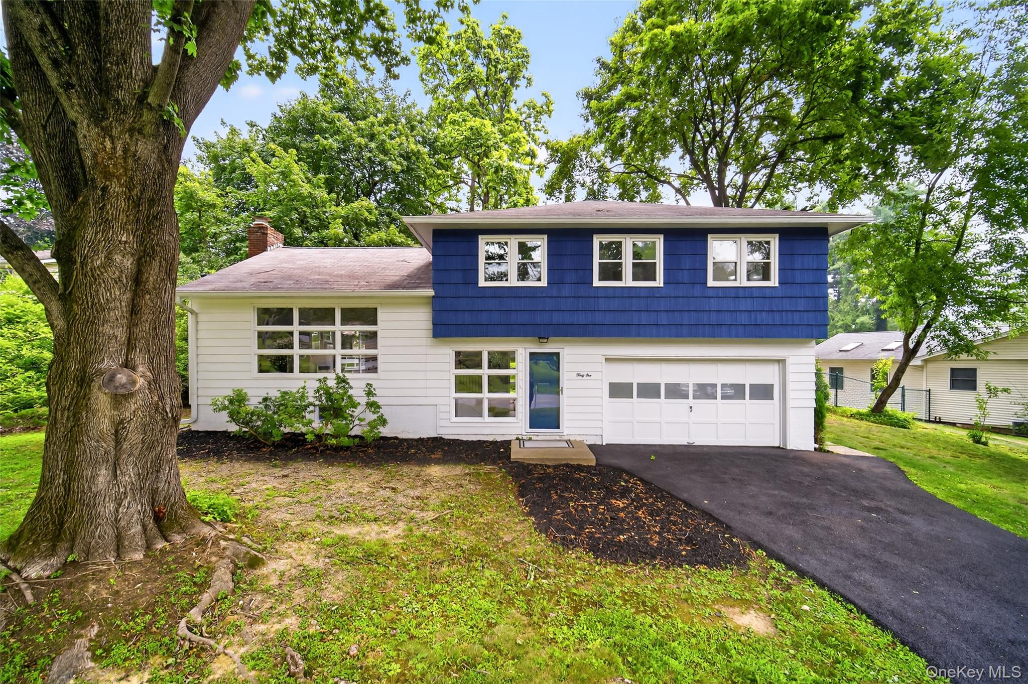 31 Old Farms Road Property Photo 1