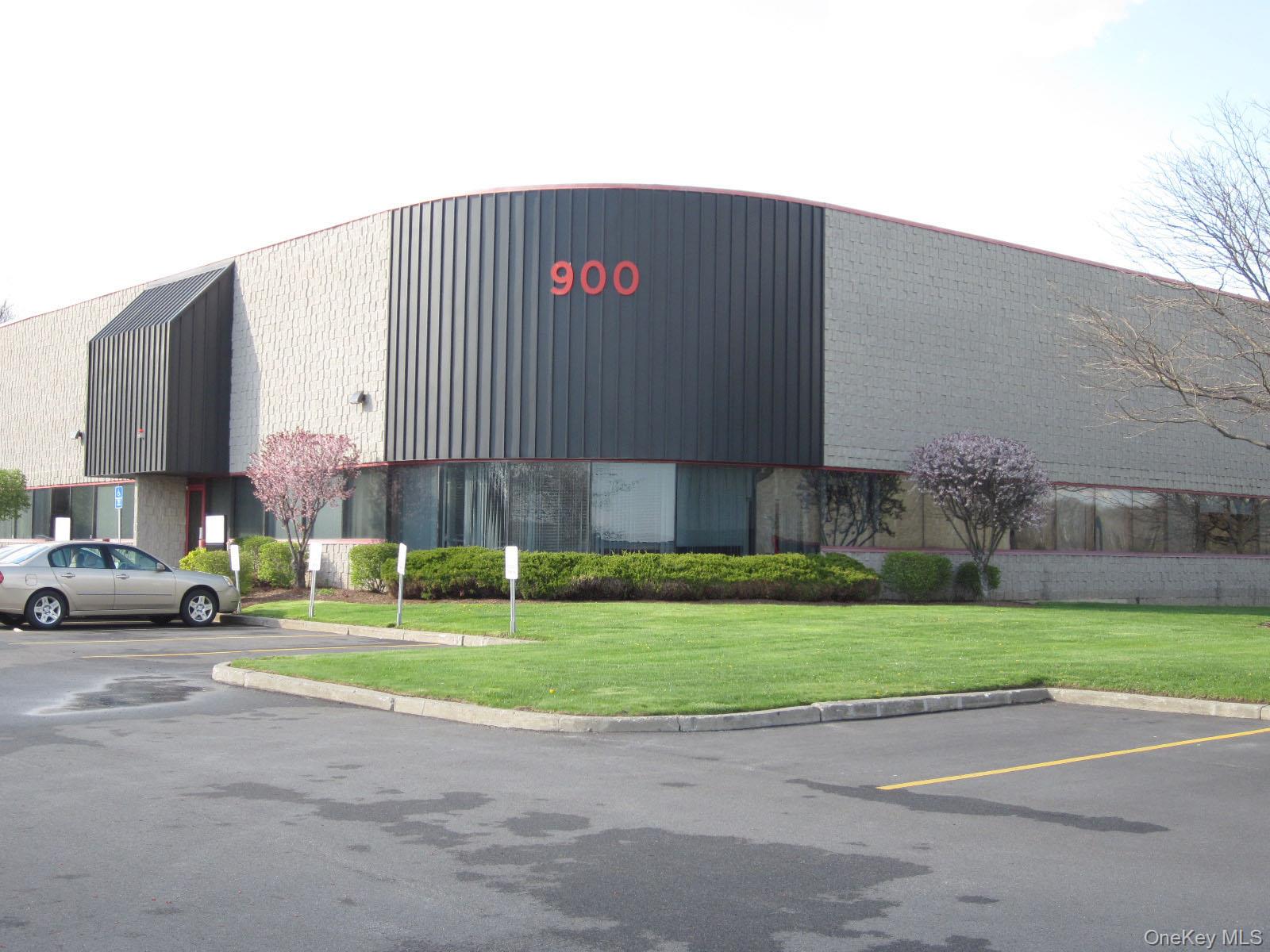 900 Corporate Boulevard Rte17k Property Photo 2