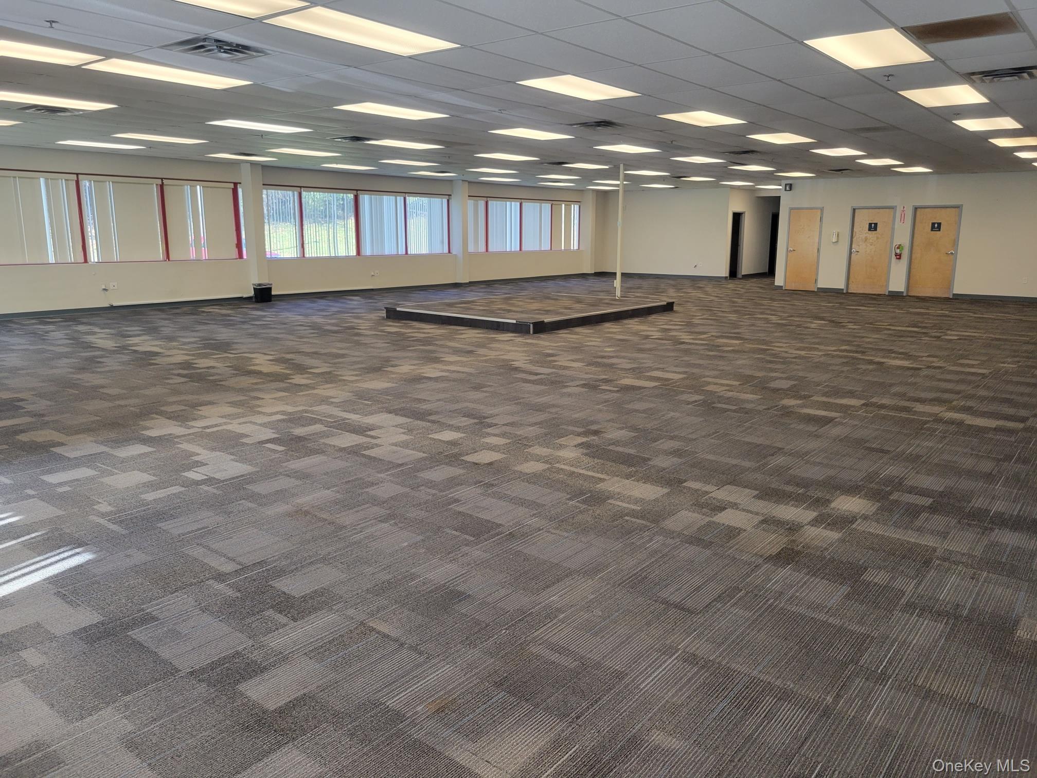 900 Corporate Boulevard Rte17k Property Photo 9