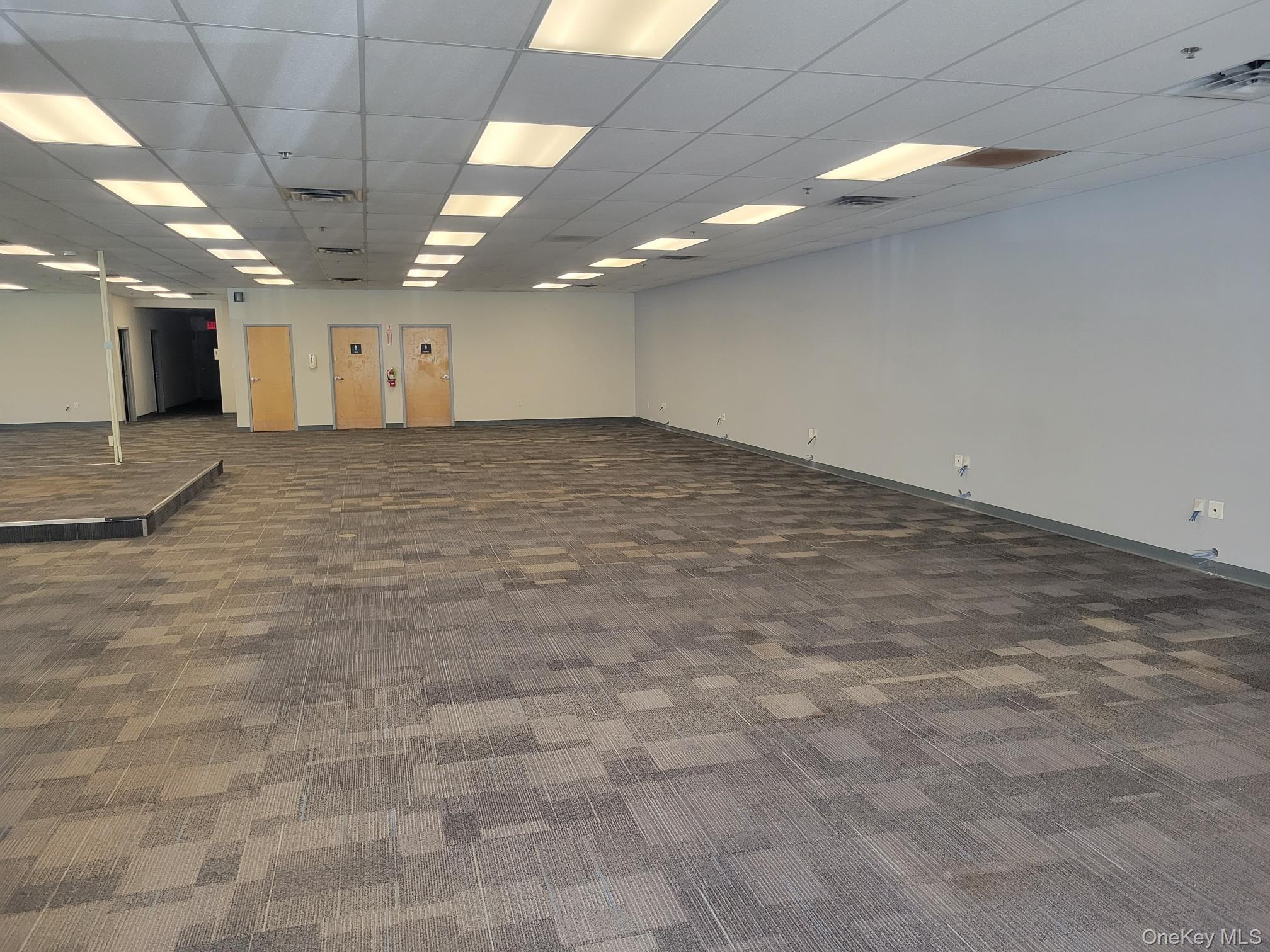 900 Corporate Boulevard Rte17k Property Photo 10