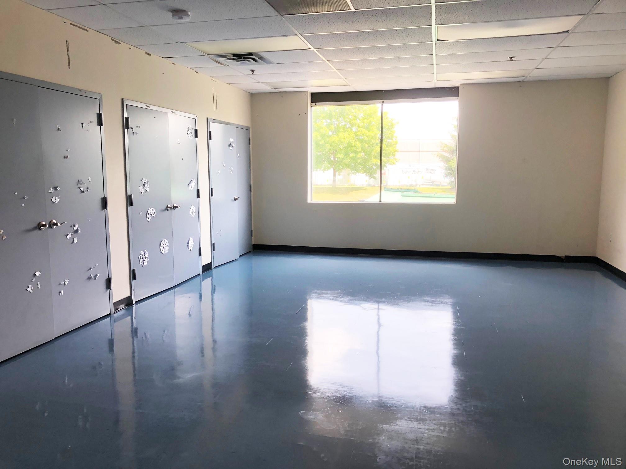 900 Corporate Boulevard Rte17k Property Photo 16