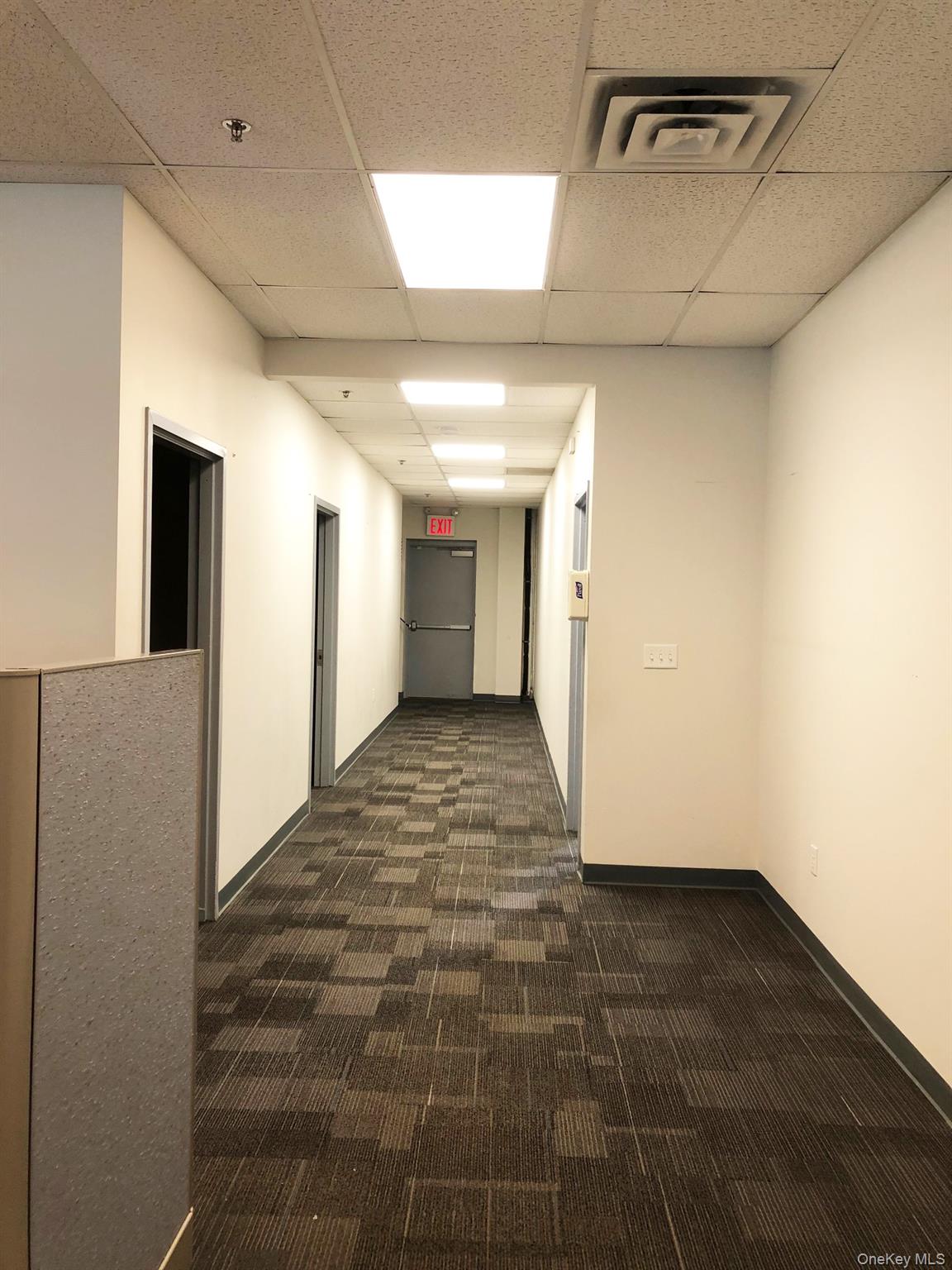 900 Corporate Boulevard Rte17k Property Photo 19