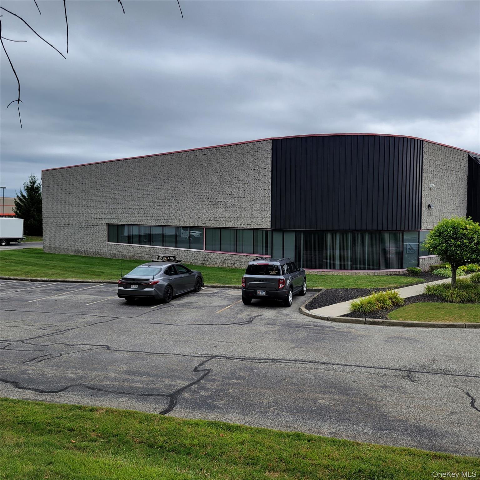 900 Corporate Boulevard Rte17k Property Photo 26