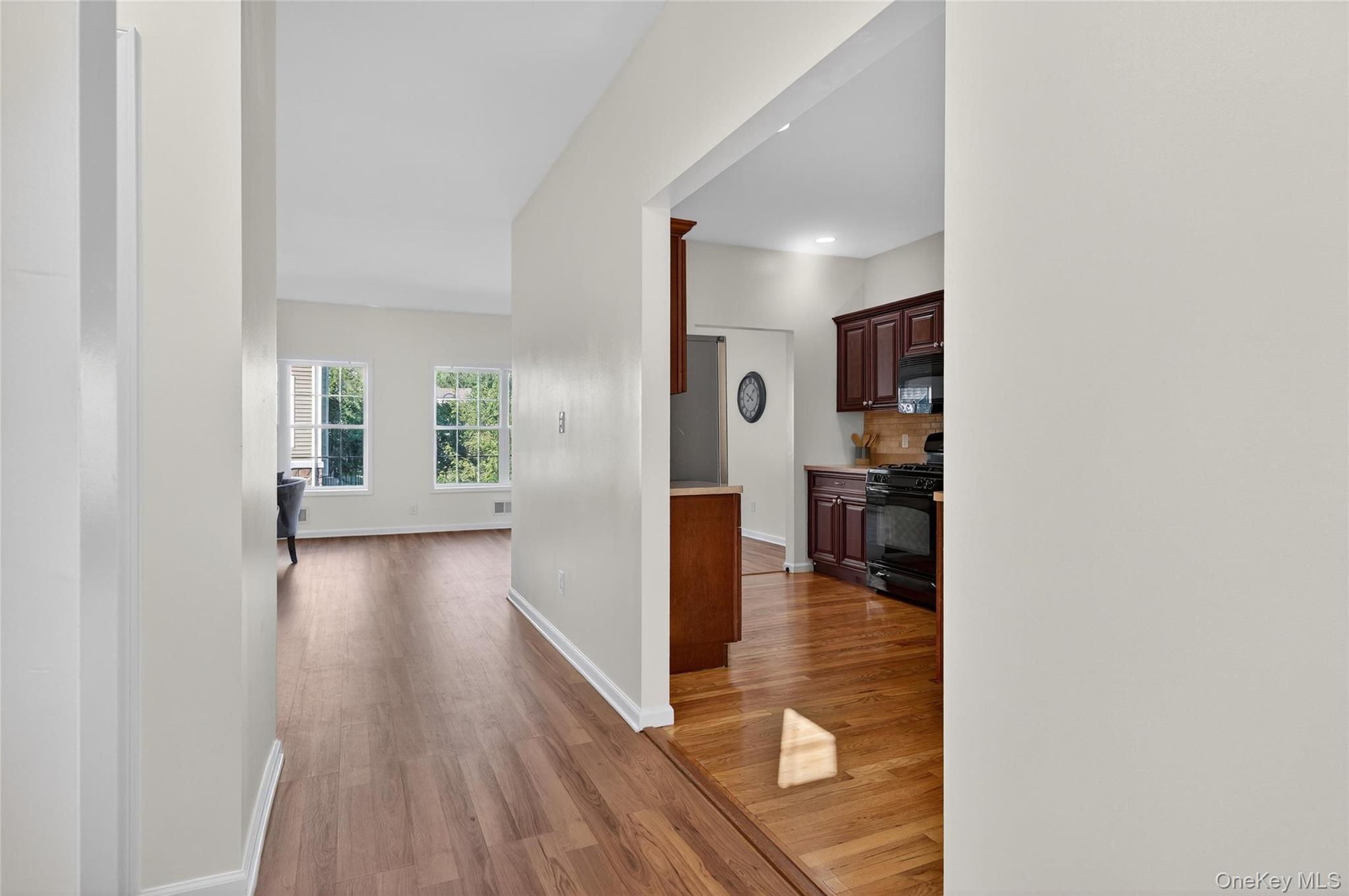 26 Seeley Bull Street Property Photo 5
