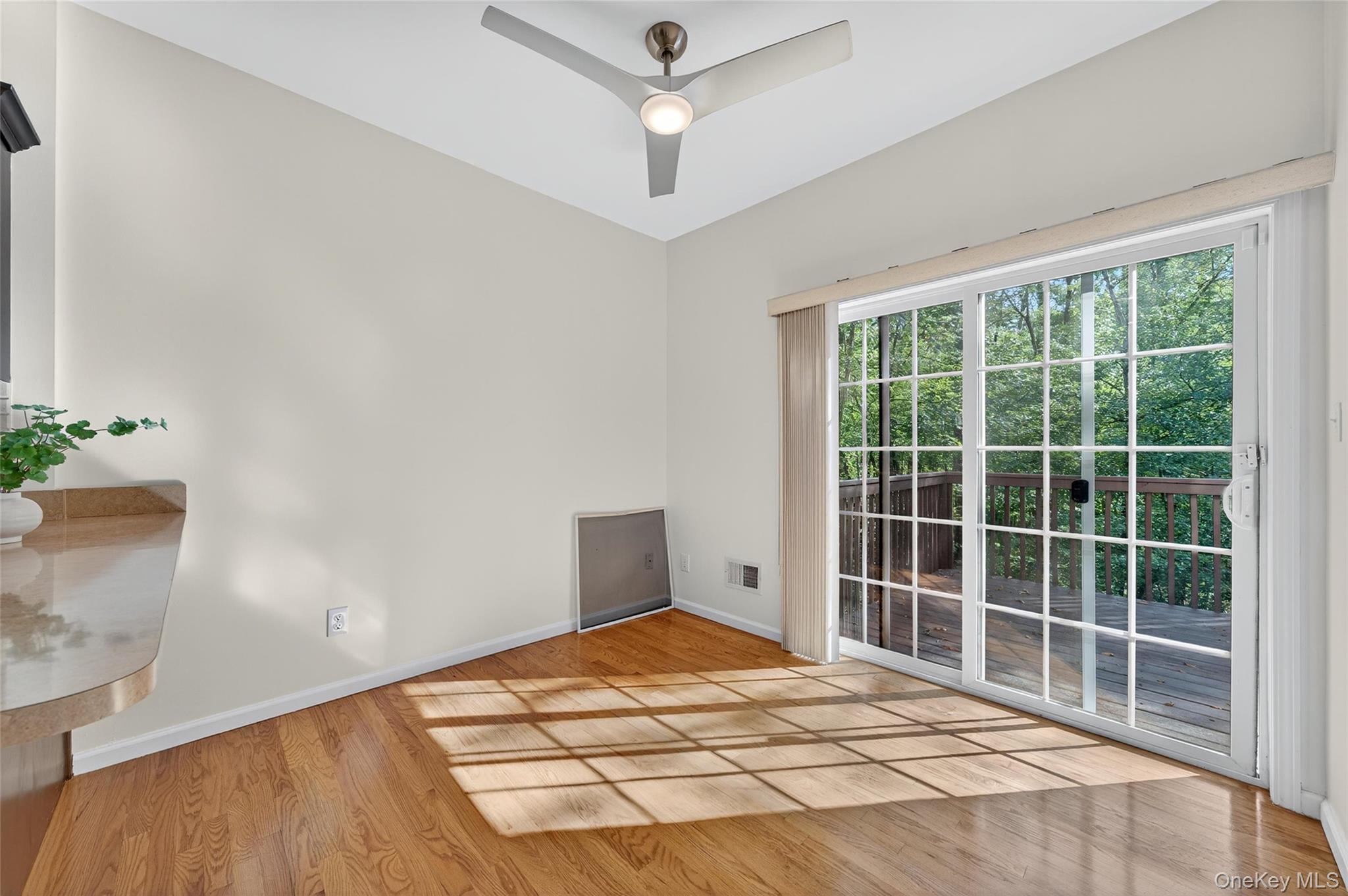26 Seeley Bull Street Property Photo 19