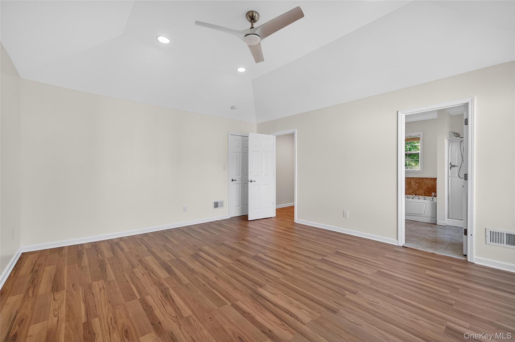 26 Seeley Bull Street Property Photo 30