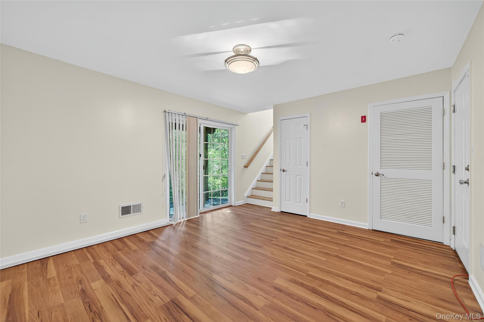 26 Seeley Bull Street Property Photo 36