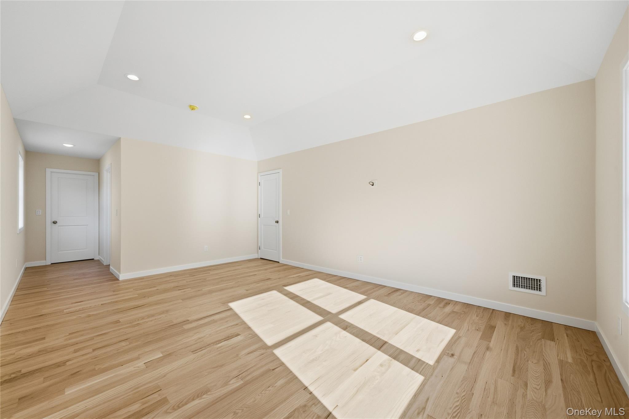 2 Fourth Avenue Property Photo 24
