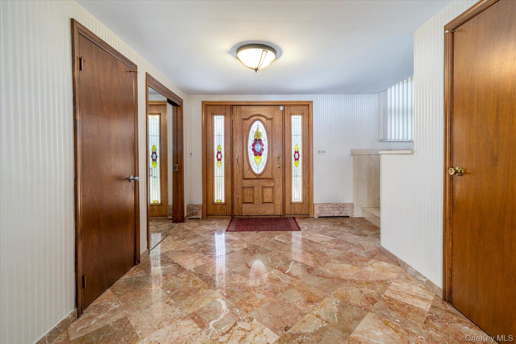 1298 Beech Street Property Photo 4