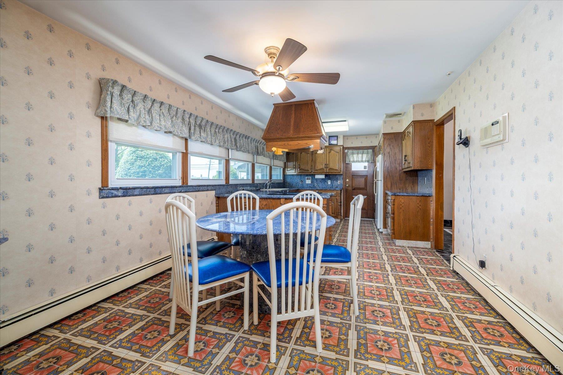 1298 Beech Street Property Photo 23