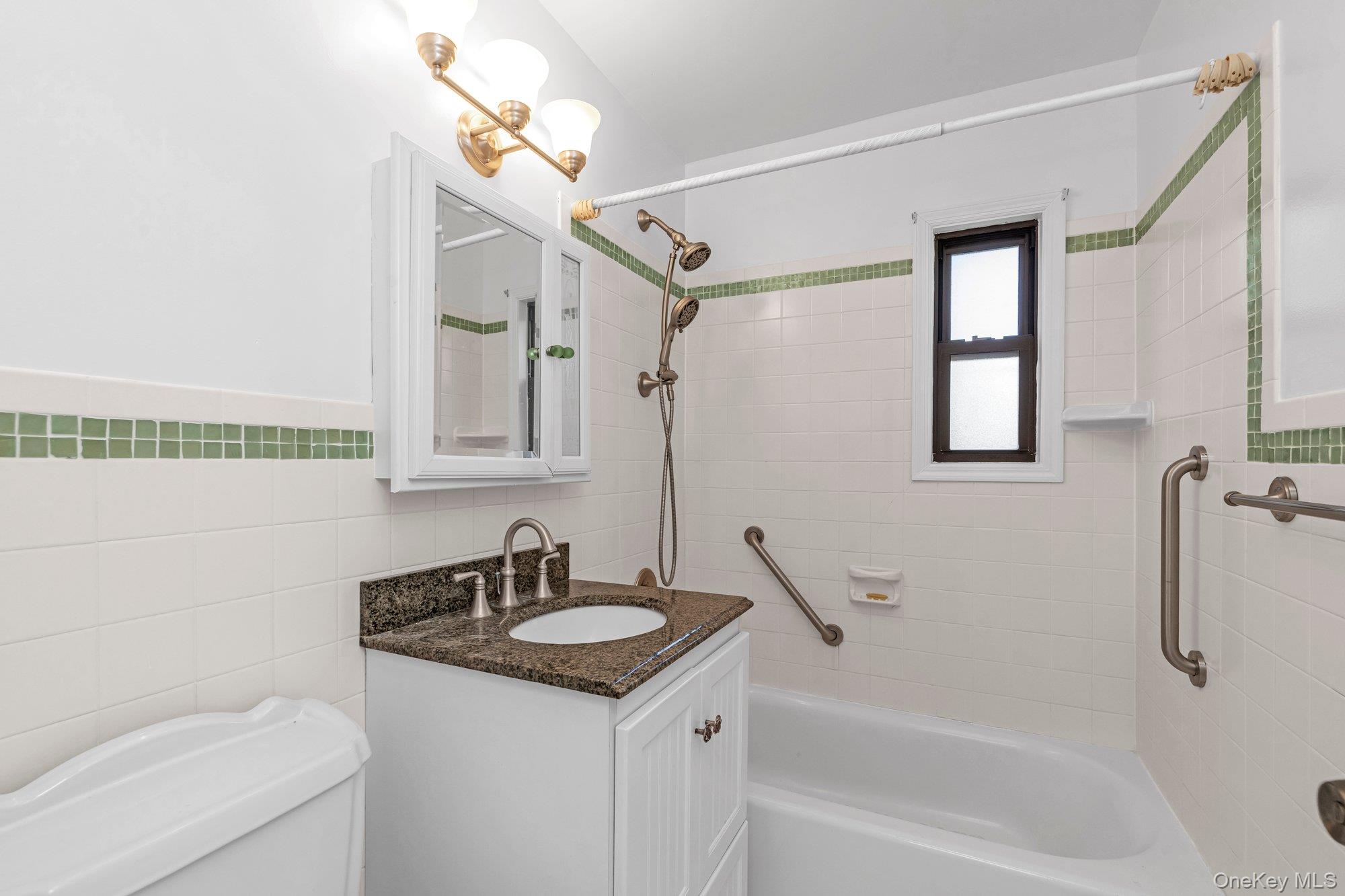 1197 E Broadway K24 Property Photo 13