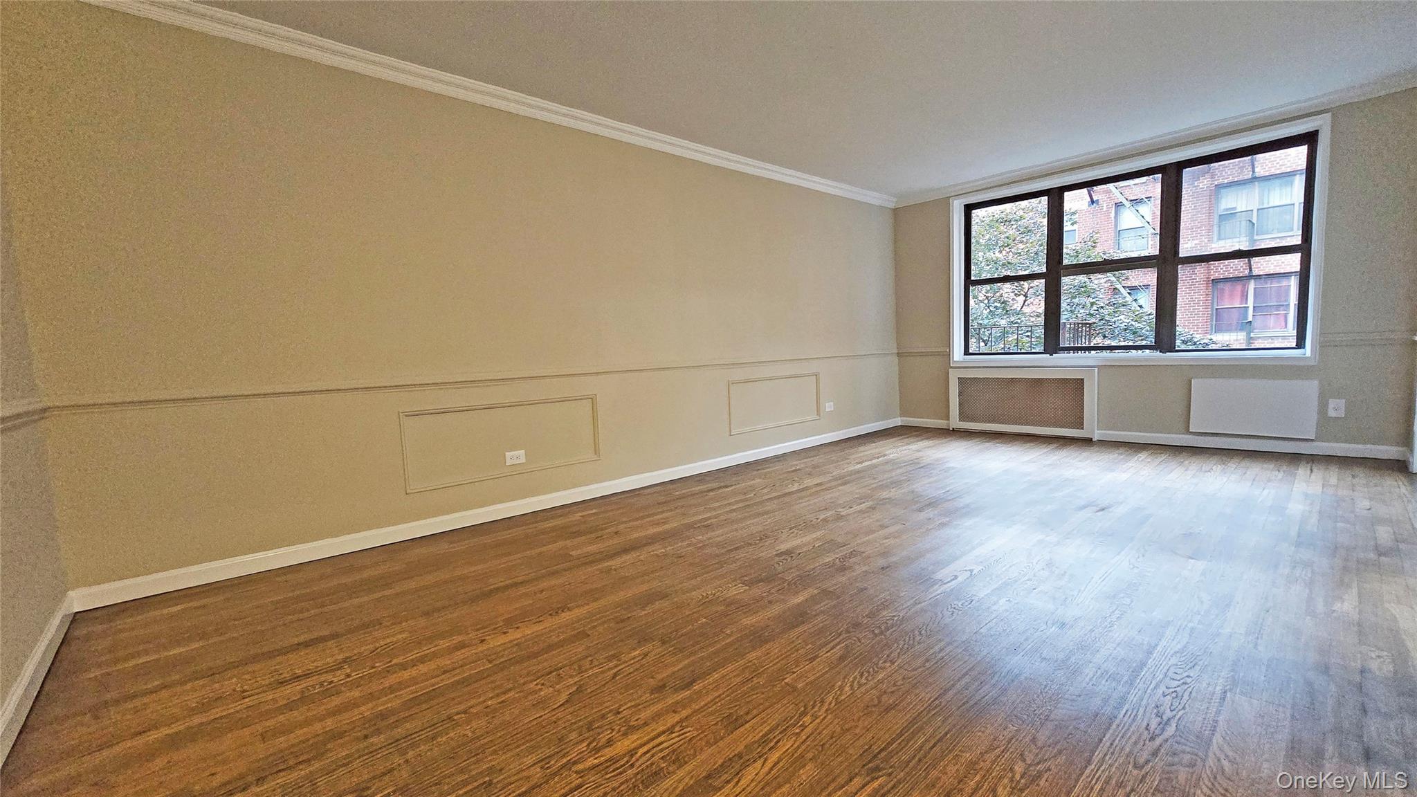 1275 E 51st Street 5m Property Photo 3