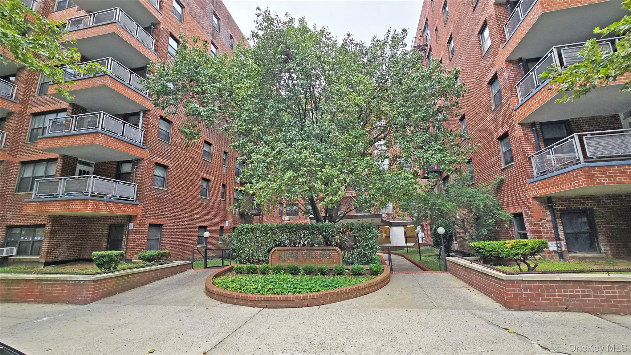 1275 E 51st Street 5m Property Photo 12