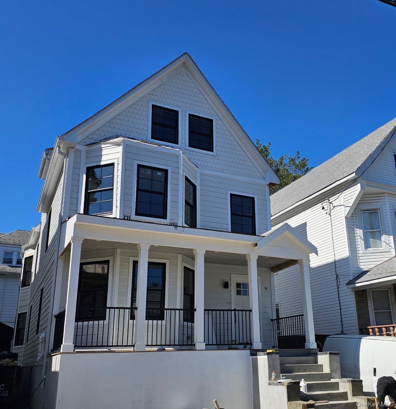 356 S 10 Avenue Property Photo 1