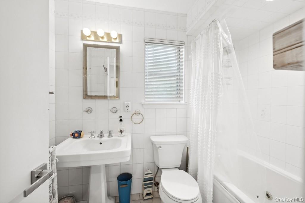 161 Monroe Drive Property Photo 11