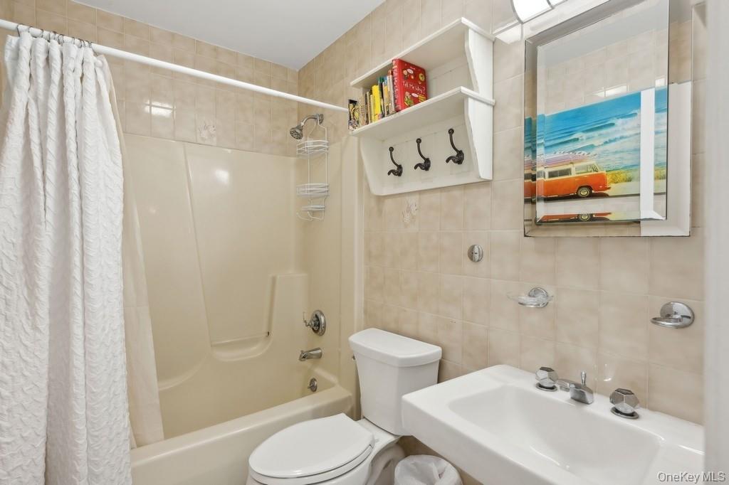161 Monroe Drive Property Photo 13
