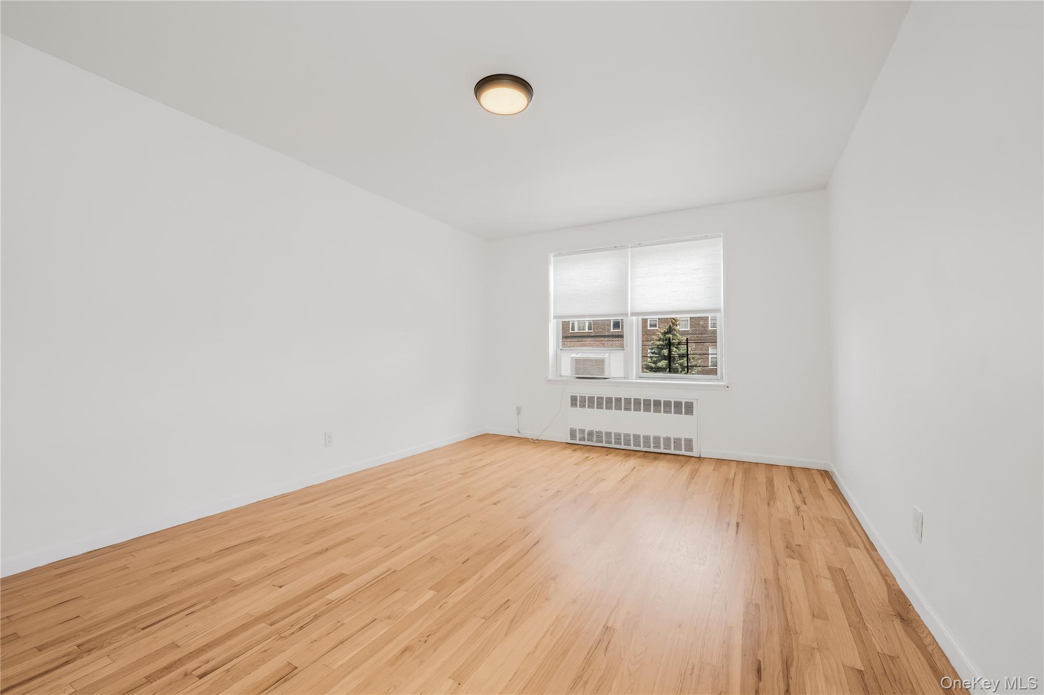 72-10 112 Street 5h Property Photo 7